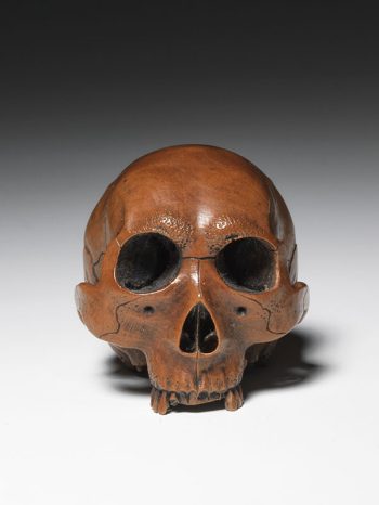 Mitsuaki - netsuke of a skull